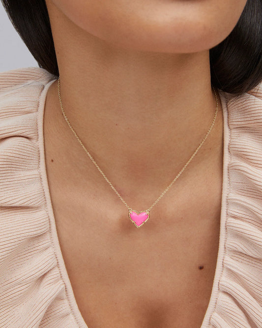 ARI HEART SHORT PENDANT NECKLACE in GOLD NEON PINK MAGNESITE