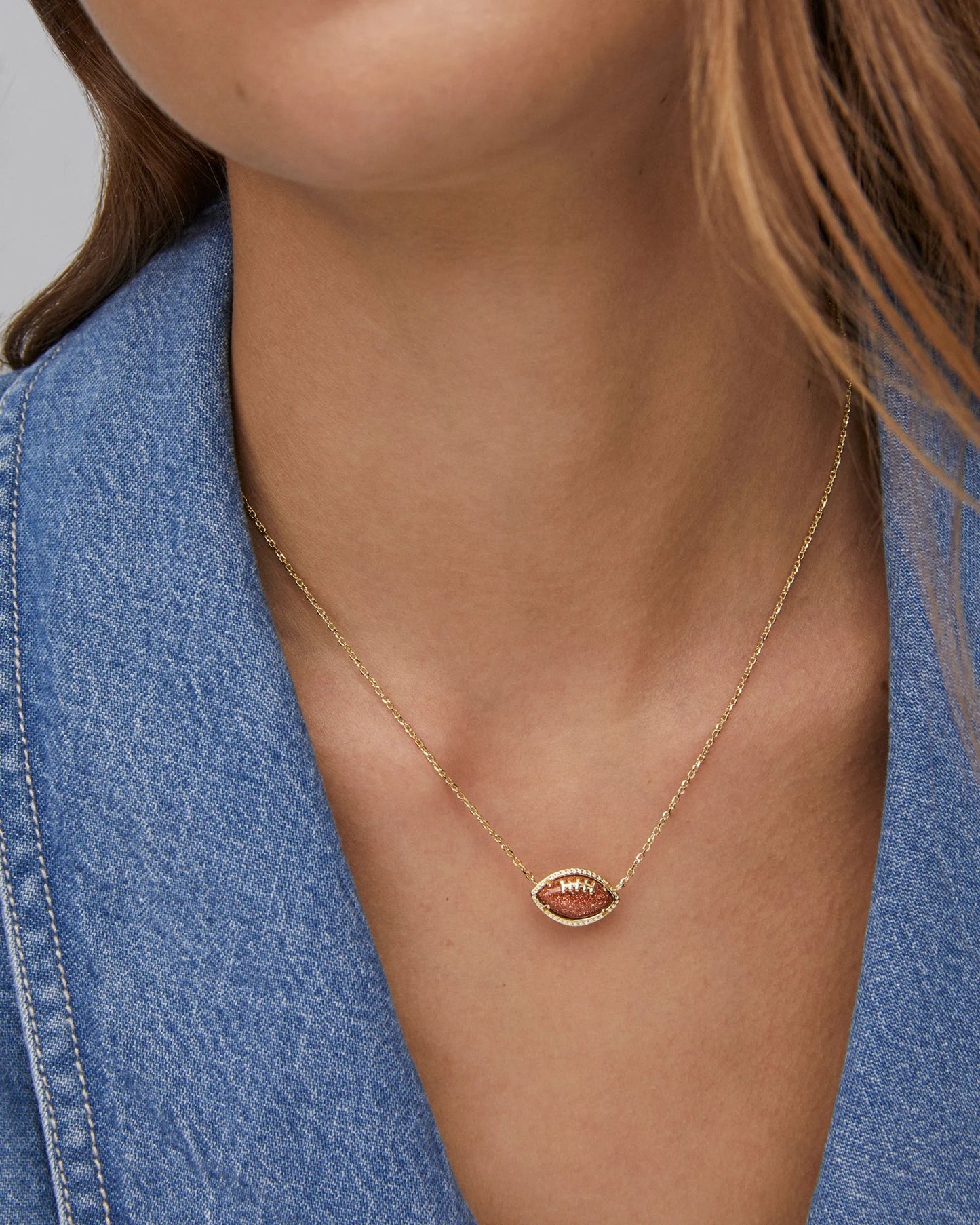 FOOTBALL SHORT PENDANT NECKLACE