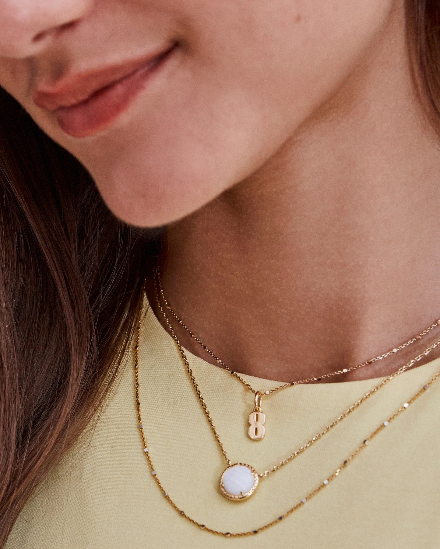 VOLLEYBALL SHORT PENDANT NECKLACE